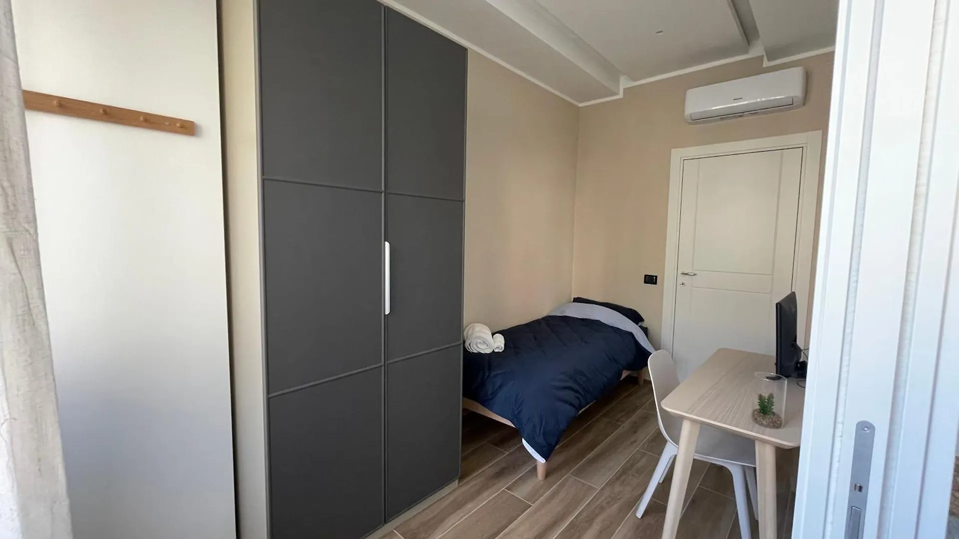 Apartment Appartamento Guest Milan Italy